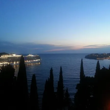 Fuer 3 Personen 1 Kind Ca 60 M In Dubrovnik, Dalmatien Dubrovnik-neretva アパート ドゥブロブニク